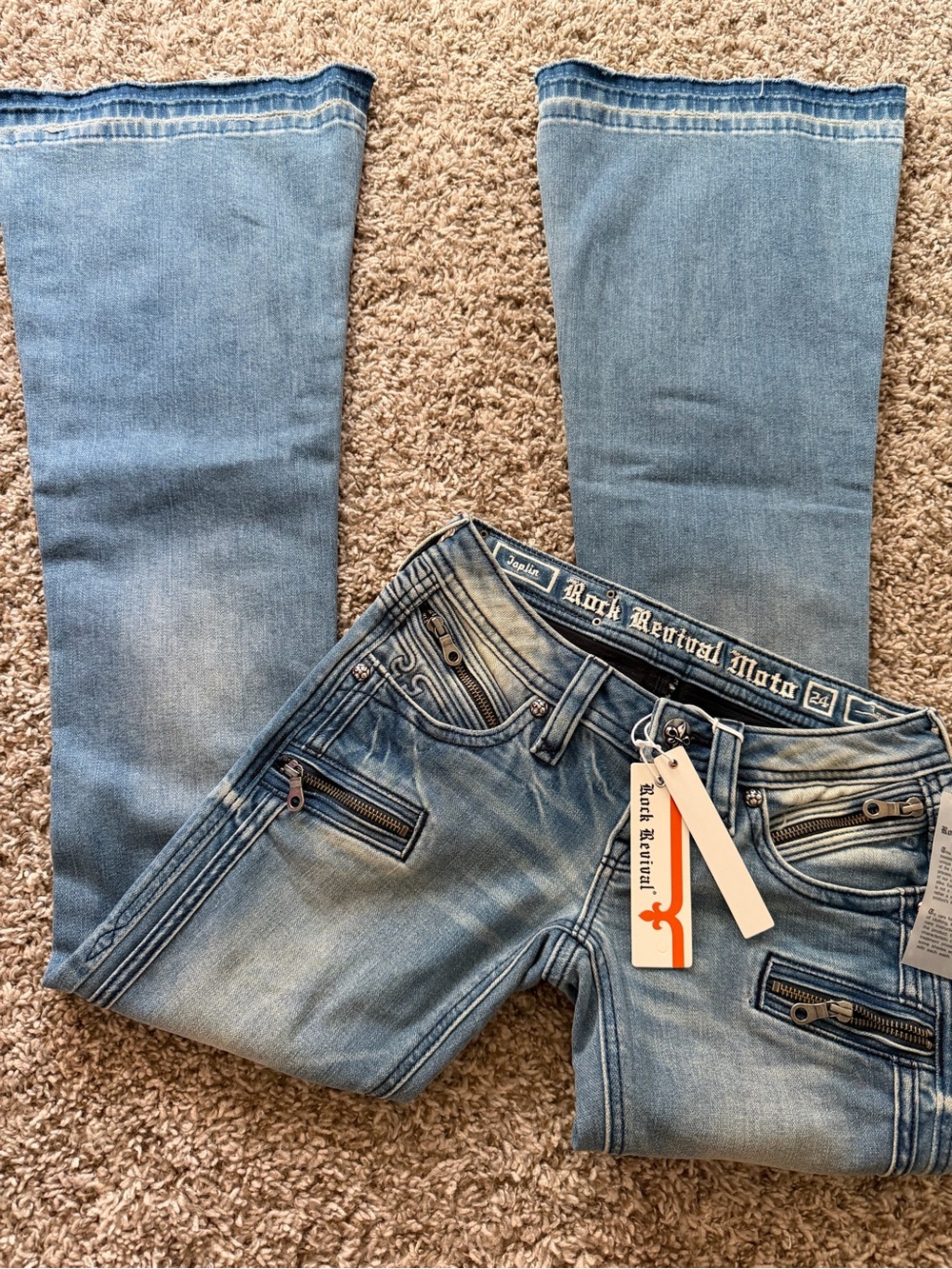 Y2K low rise 🔥 Rock Revival Joplin Super Low-Rise Flare in denim raw hem size 24